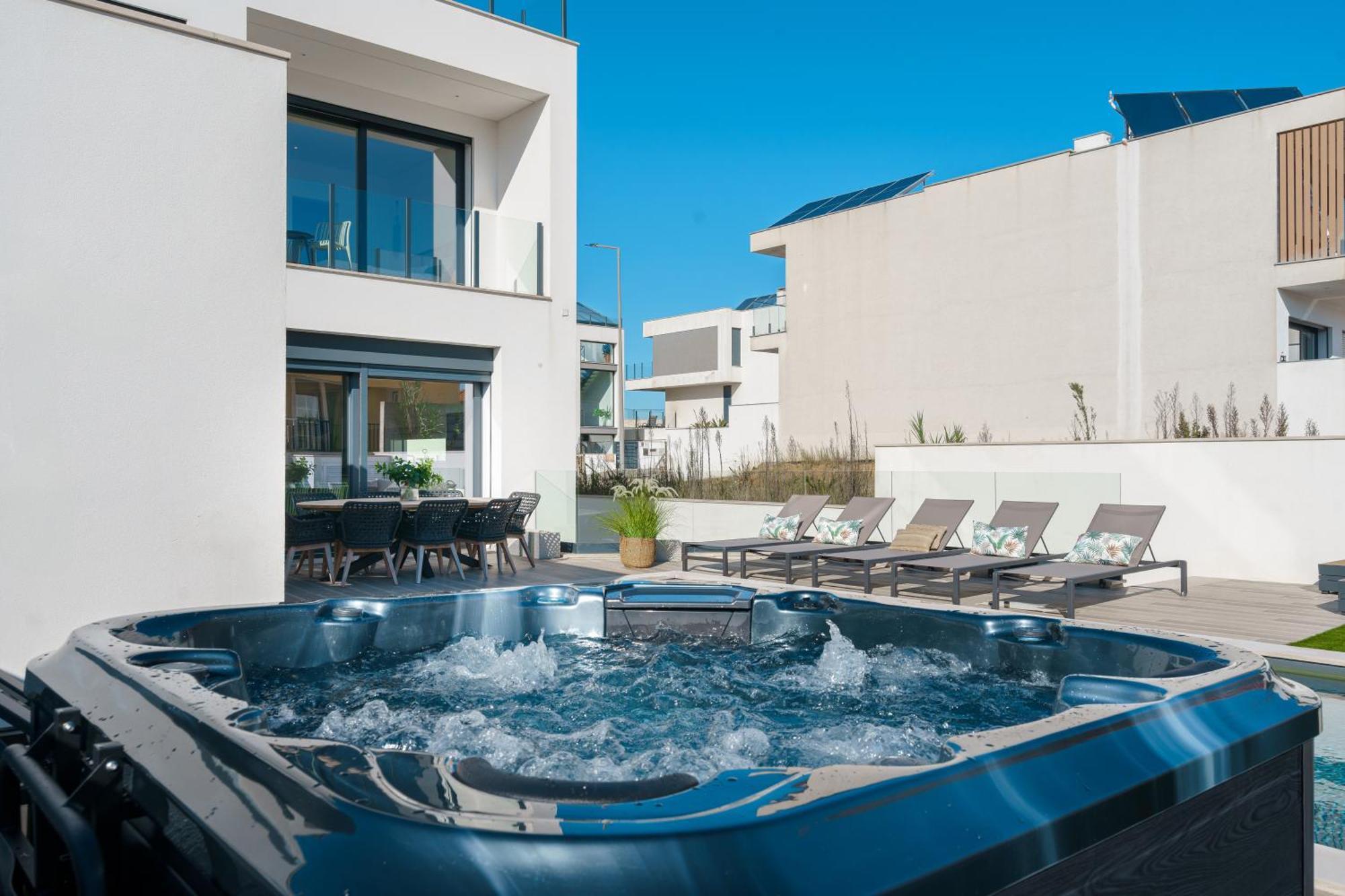 Paradise Villa, Luxury Villa Near The Beach Ribamar  Ngoại thất bức ảnh