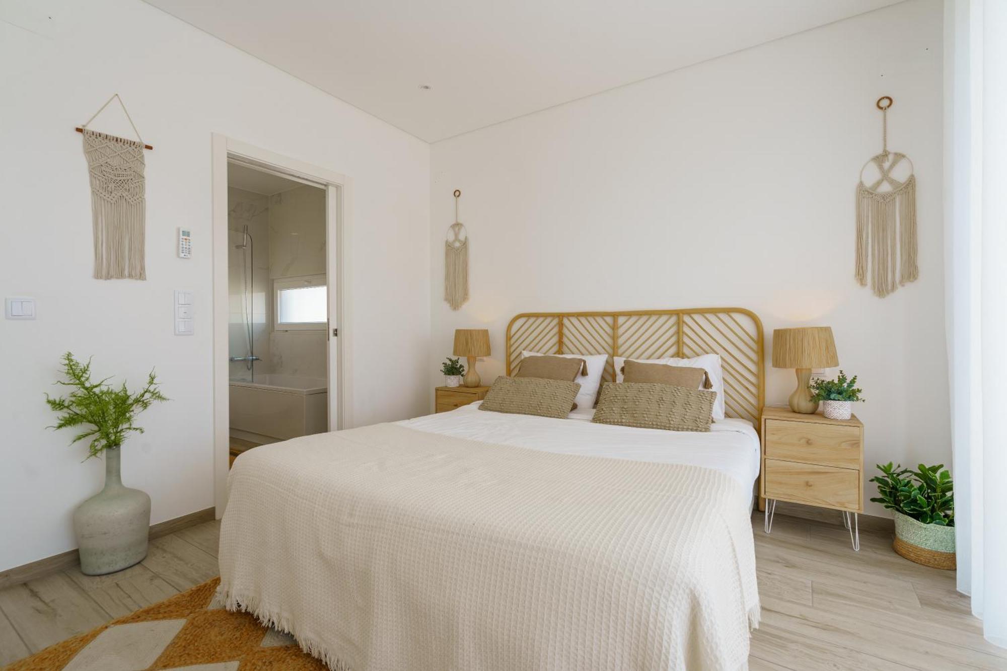 Paradise Villa, Luxury Villa Near The Beach Ribamar  Ngoại thất bức ảnh
